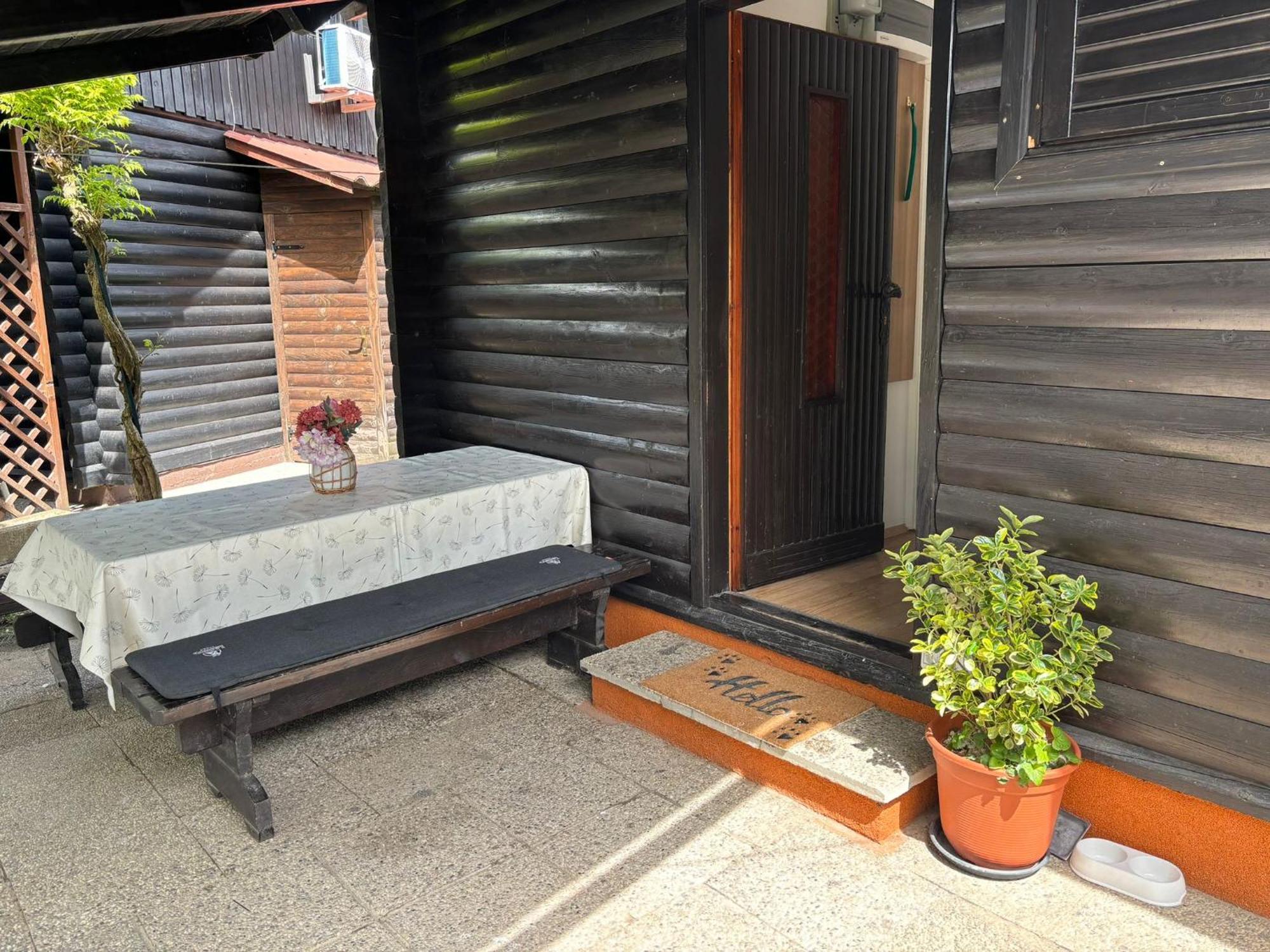 Green Sky House Mostec Esterno foto